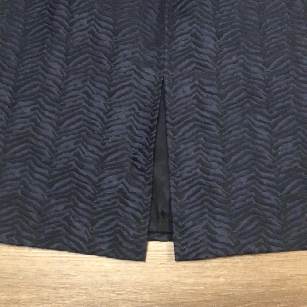 Lafayette 148 NY Black & Blue Tiger Stripes Silk Blend Pencil Skirt size 6